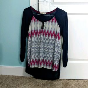 Lightweight women's long sleeved t-shirt